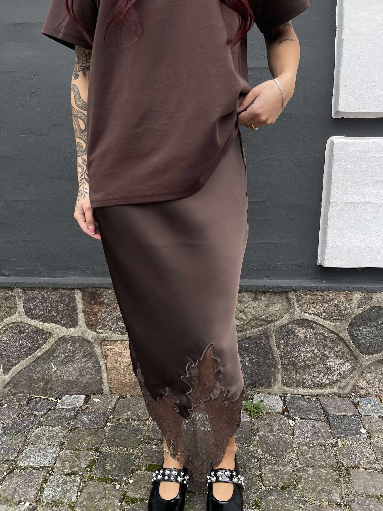 VISABEL Midi Skirt - Chocolate Brown